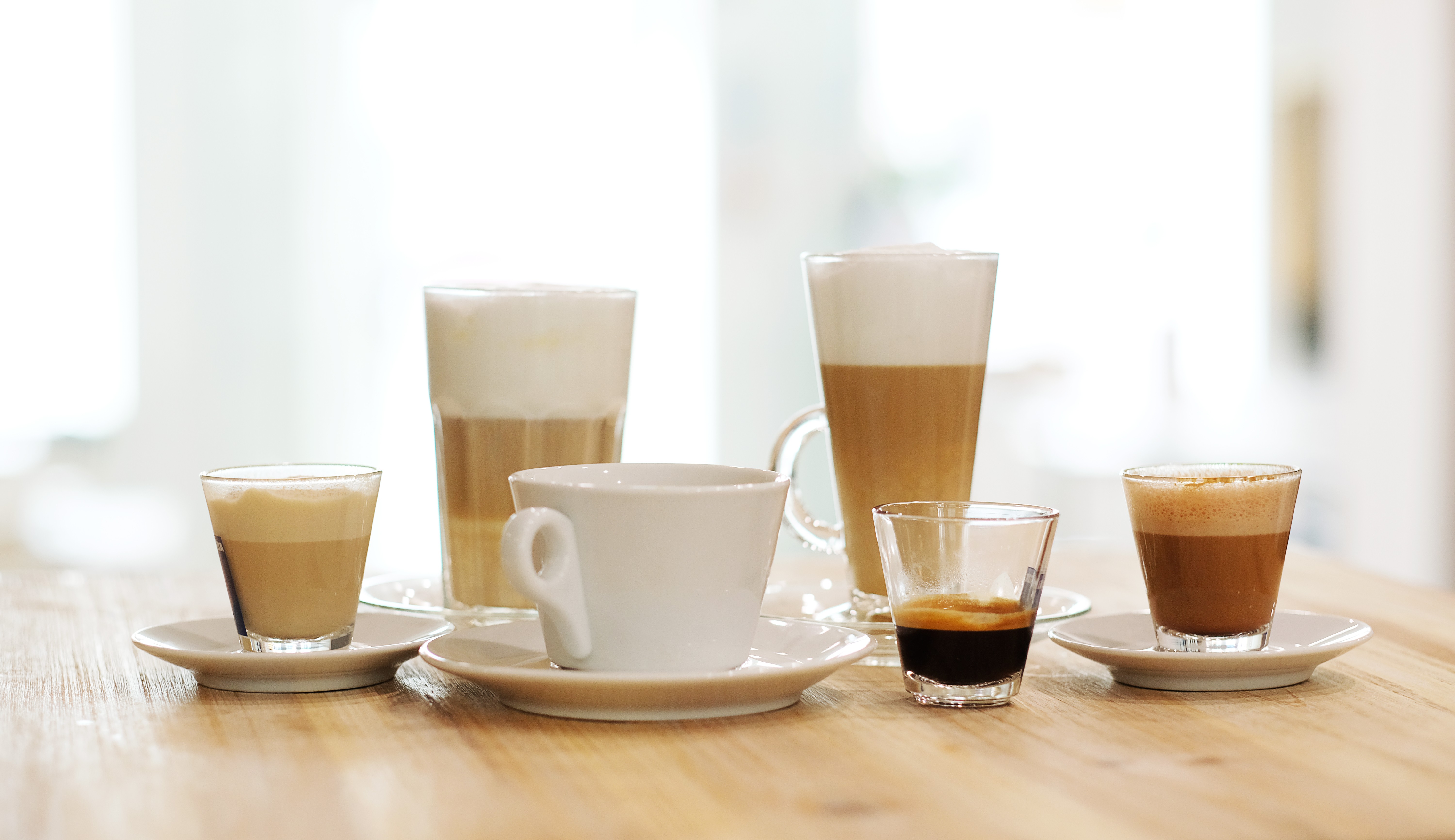minuman sehat anak, minuman untuk anak, air putih untuk anak, batasi minuman manis, tips anak minum sehat, Bunda, si Kecil
